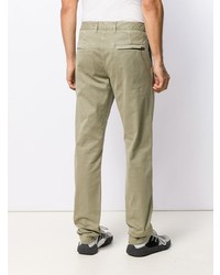Оливковые брюки чинос от Stone Island