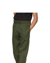 Оливковые брюки чинос от A.P.C.