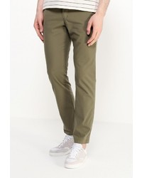 Оливковые брюки чинос от Levi's