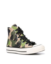 Мужские оливковые высокие кеды с камуфляжным принтом от Converse