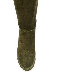 Женские оливковые замшевые ботинки от Casadei