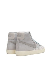 Мужские оливковые замшевые высокие кеды от Nike