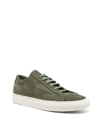 Мужские оливковые замшевые низкие кеды от Common Projects