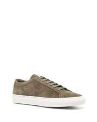 Мужские оливковые замшевые низкие кеды от Common Projects