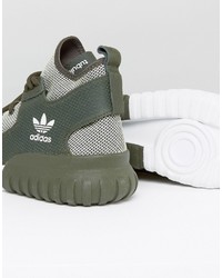 Мужские оливковые кеды от adidas