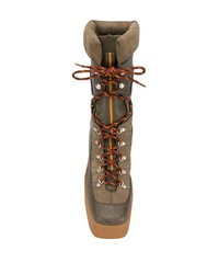 Оливковые кожаные массивные ботильоны на шнуровке от Stella McCartney