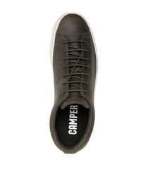 Мужские оливковые кожаные низкие кеды от Camper