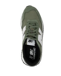 Мужские оливковые кроссовки от New Balance