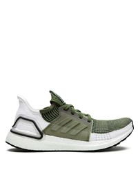 Мужские оливковые кроссовки от adidas