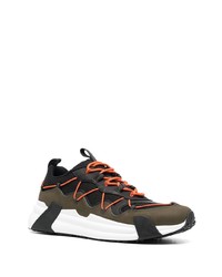 Мужские оливковые кроссовки от Moncler