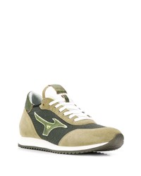 Мужские оливковые кроссовки от Mizuno