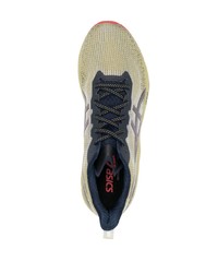 Мужские оливковые кроссовки от Asics