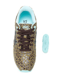 Мужские оливковые кроссовки от Asics