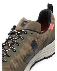 Мужские оливковые кроссовки от Veja