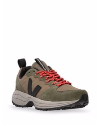 Мужские оливковые кроссовки от Veja