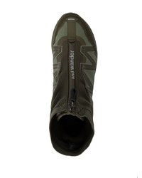 Мужские оливковые кроссовки от And Wander