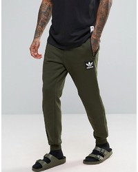 Мужские оливковые спортивные штаны от adidas