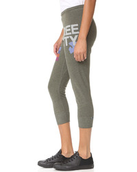 Женские оливковые спортивные штаны от Freecity