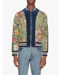 Мужской оливковый бомбер с принтом от Gucci