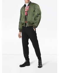 Мужской оливковый бомбер от Alexander McQueen