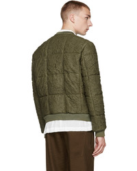 Мужской оливковый кожаный стеганый бомбер от Loewe