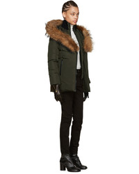 Женский оливковый пуховик от Mackage