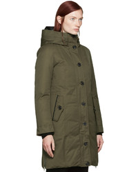 Женский оливковый пуховик от Mackage