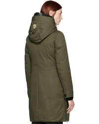 Женский оливковый пуховик от Mackage