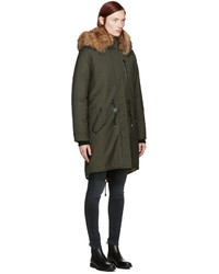 Женский оливковый пуховик от Mackage