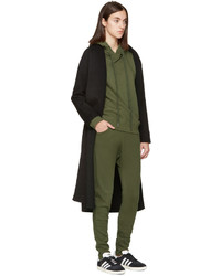 Женский оливковый худи от Earnest Sewn