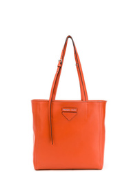 Оранжевая кожаная большая сумка от Prada