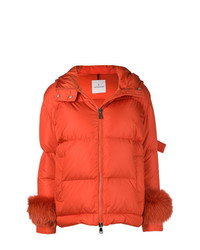 Женская оранжевая куртка-пуховик от Moncler