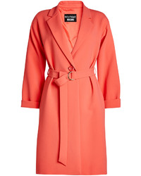Оранжевая легкая куртка