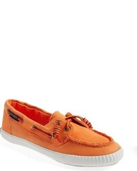 Оранжевая обувь из плотной ткани