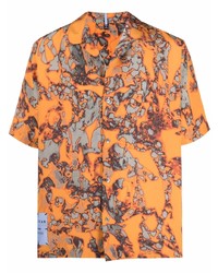 Мужская оранжевая рубашка с коротким рукавом с принтом от McQ