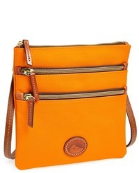 Оранжевая сумка из плотной ткани