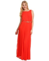 Оранжевое платье-макси