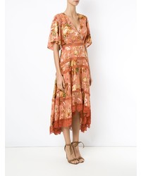 Оранжевое платье-миди с цветочным принтом от Martha Medeiros