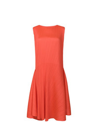 Оранжевое платье с пышной юбкой от Pleats Please By Issey Miyake