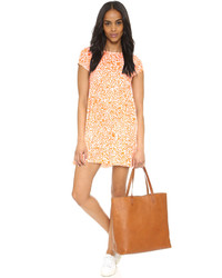 Оранжевое платье от Clayton