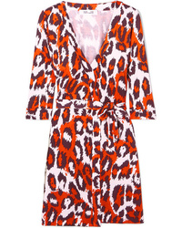 Оранжевое шелковое платье с запахом с леопардовым принтом