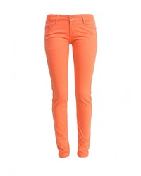 Оранжевые джинсы скинни от Baon