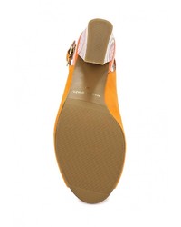 Оранжевые замшевые босоножки на каблуке от Indiana