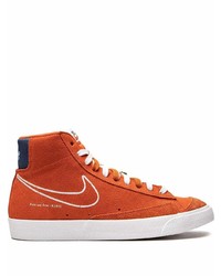Мужские оранжевые замшевые высокие кеды от Nike