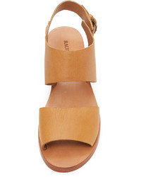 Женские оранжевые кожаные босоножки от Rachel Comey