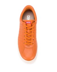 Мужские оранжевые кожаные низкие кеды от Camper