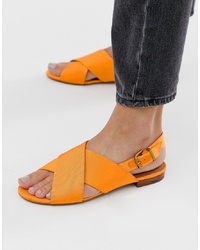 Оранжевые кожаные сандалии на плоской подошве от Other Stories