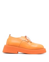 Оранжевые кожаные туфли дерби от Marsèll