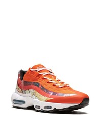 Мужские оранжевые кроссовки от Nike