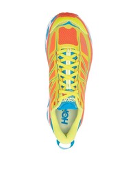 Мужские оранжевые кроссовки от Hoka One One
